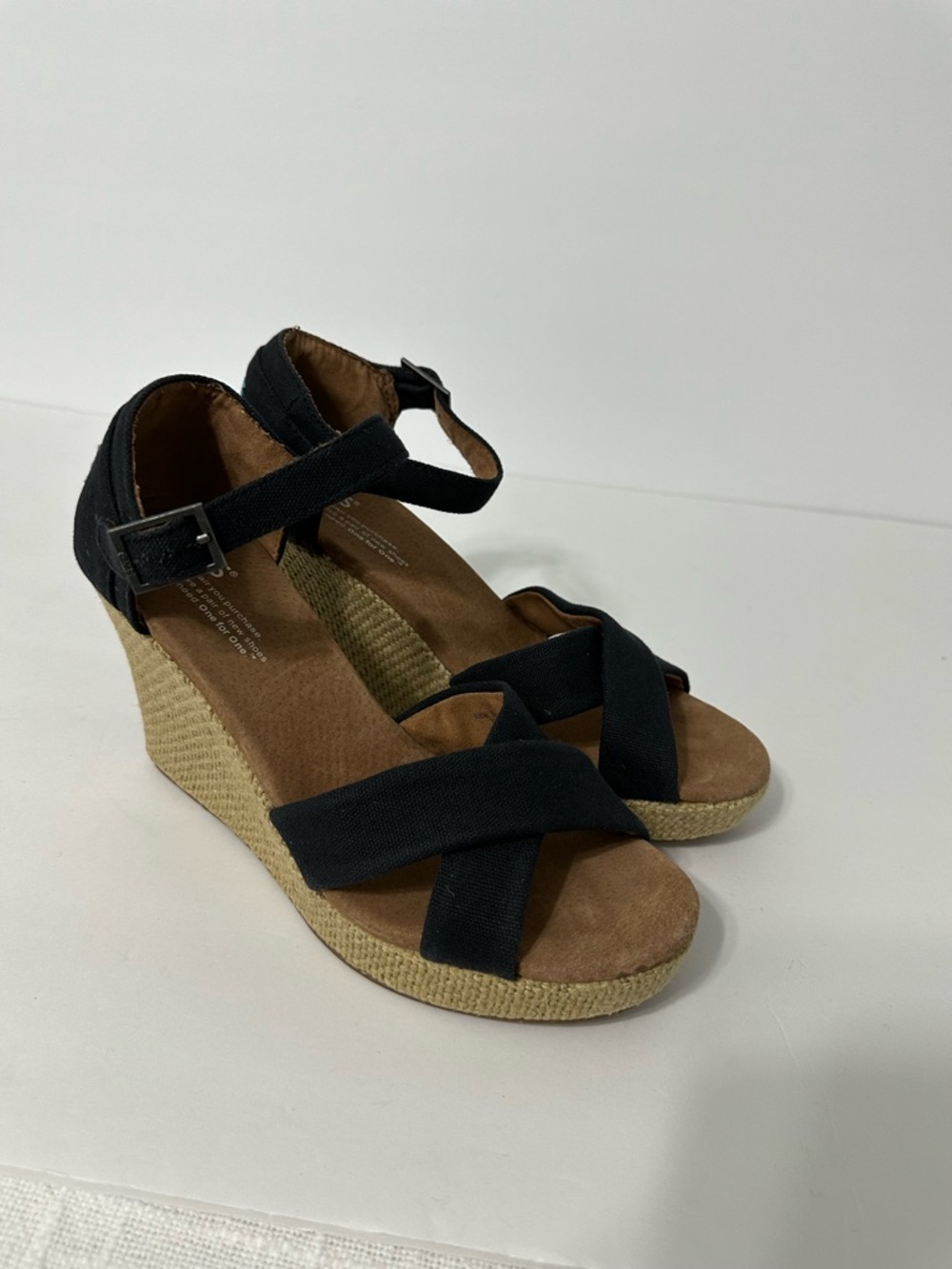 Toms Sandals 8W Black Ankle Strap Espadrille Wedge Strappy Boho Resort Coastal - Picture 7 of 10